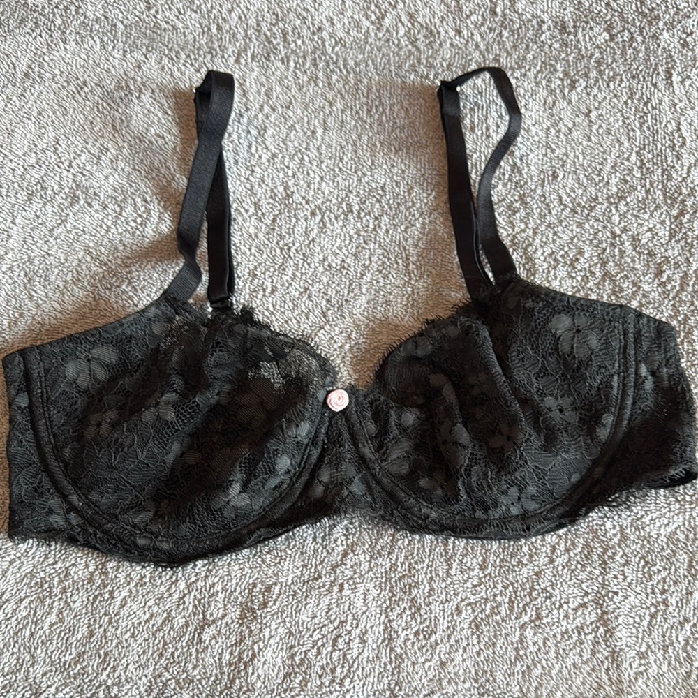 Victoria's Secret Black Lace Underwire Bra